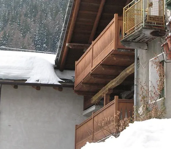 Maison De La Place *