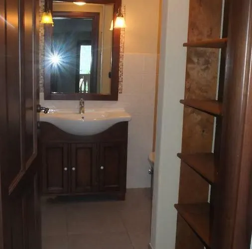 Maison De La Place Appartamento